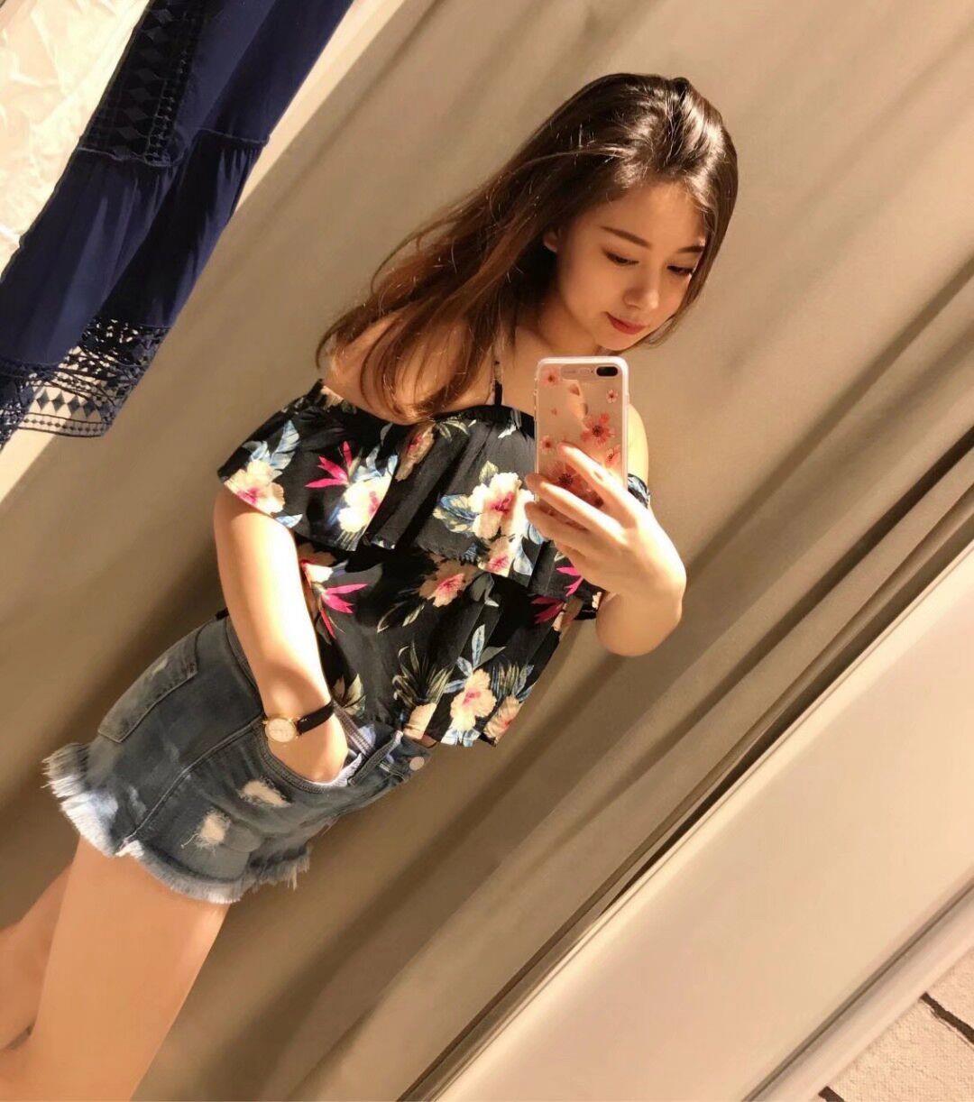 双流区冷美人依依，刚下海妙龄女神，身材皮肤超好， 第2张