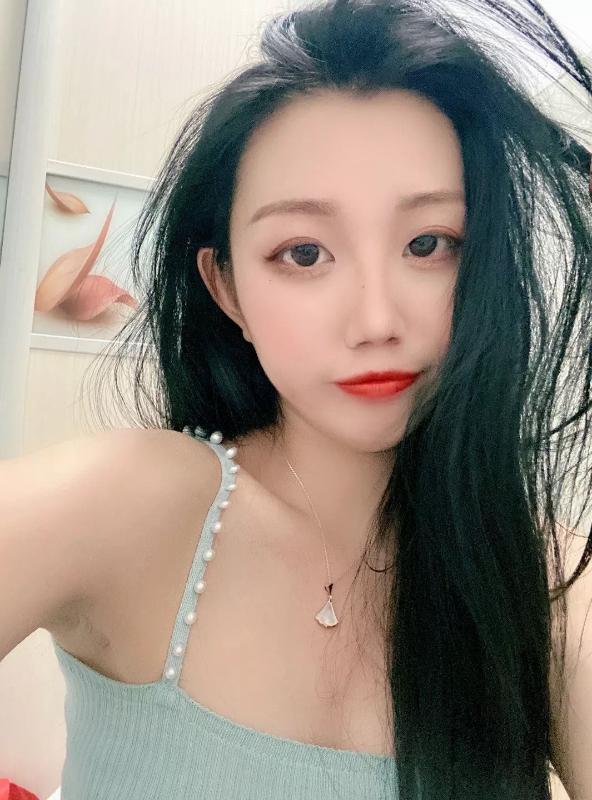 青春活力妹子敏敏 第2张