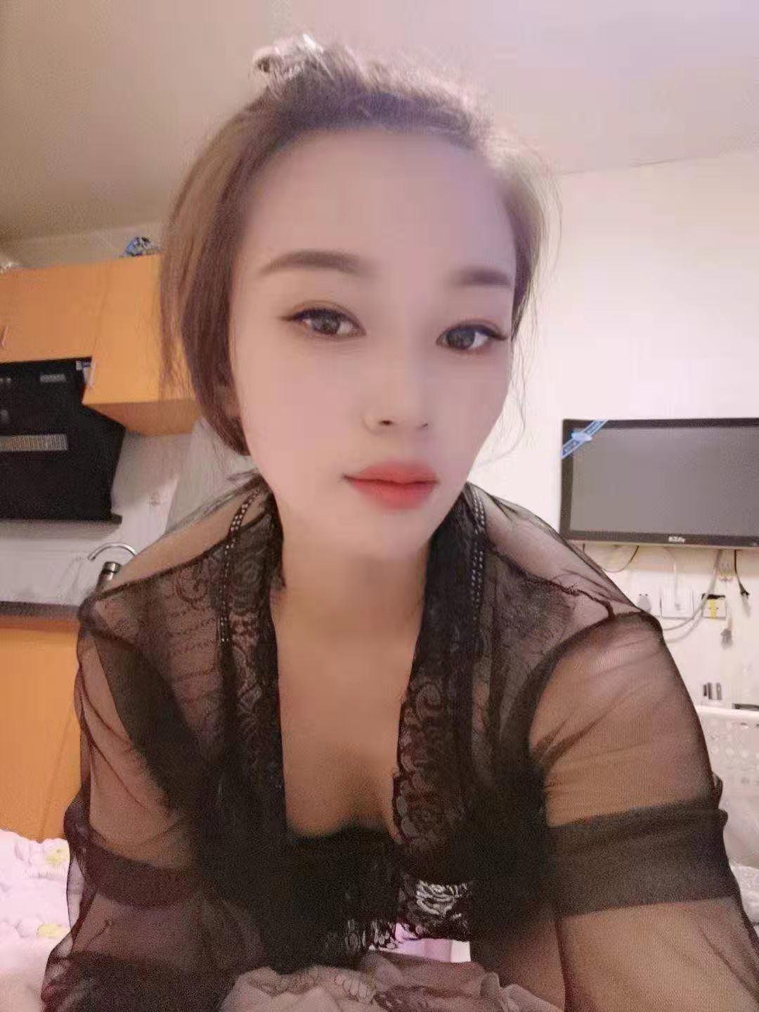 高颜值新鲜小美妞,400性价比绝了 第1张